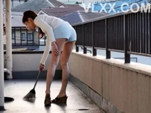 Một túp lều tranh hai quả tim vàng mỗi ngày ăn rồi nện :)))