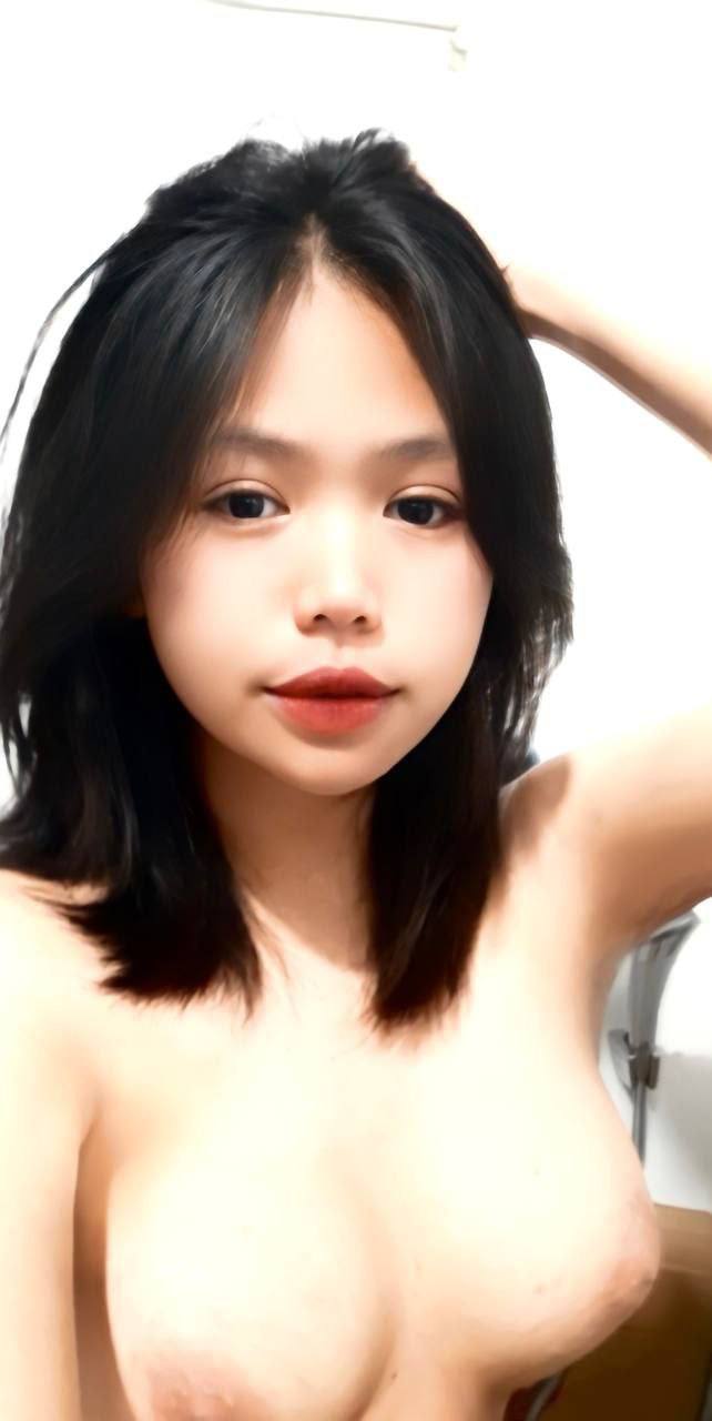 Con gái tặng bố dượng món quà sinh nhật bất ngờ